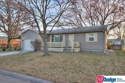 944 N Howard St, Fremont, NE 68025