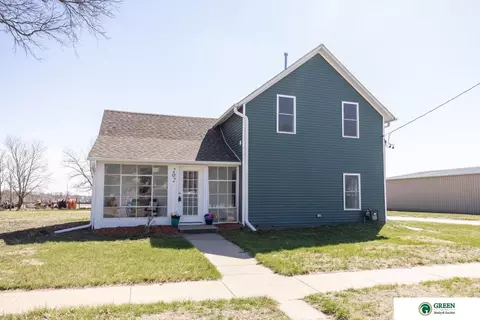 202 E 16th St, York, NE 68467