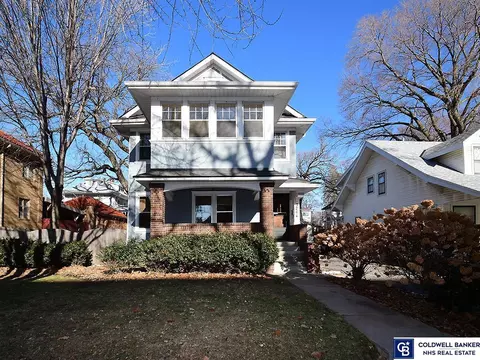 3264 Frances St, Omaha, NE 68105