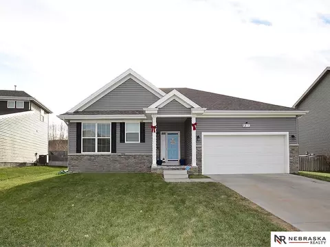 7811 N 116th St, Omaha, NE 68142