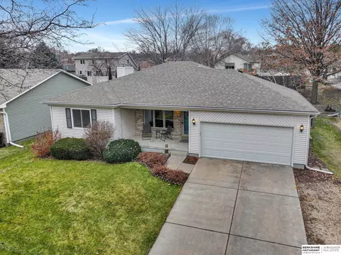600 W Jennifer Dr, Lincoln, NE 68521