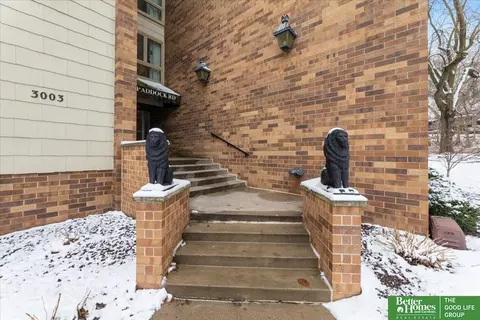 3003 Paddock Plz #311, Omaha, NE 68124 photo 2