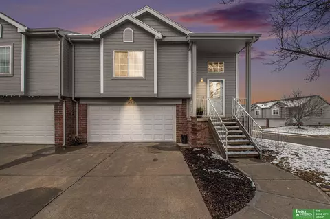 14458 Saratoga St, Omaha, NE 68116