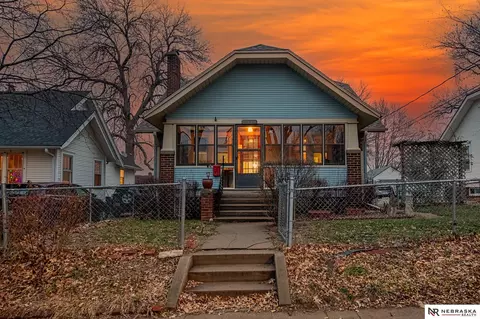 2813 N 49 Ave, Omaha, NE 68104