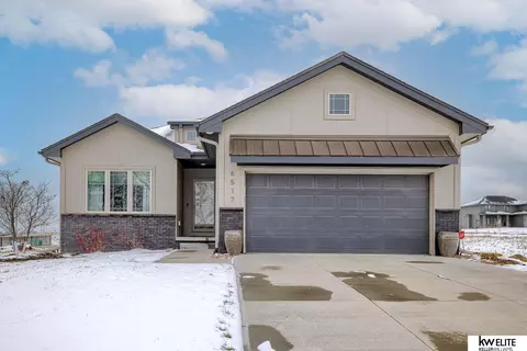 6517 S 210 St, Omaha, NE 68022
