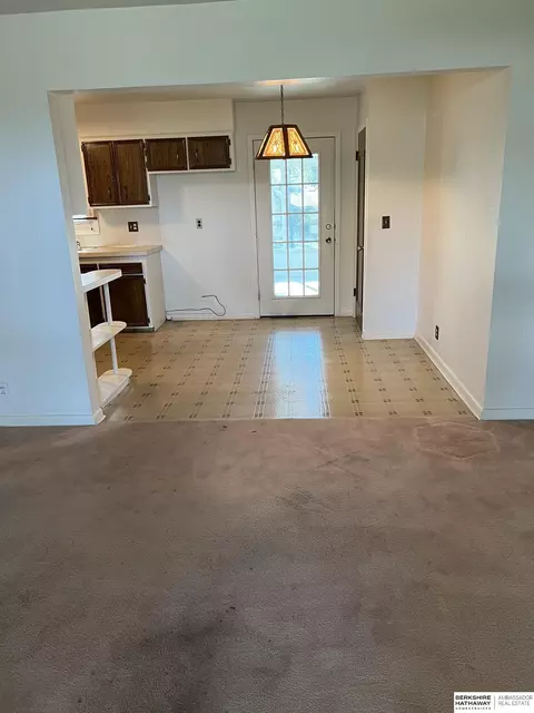 10323 Wright St, Omaha, NE 68124 photo 3