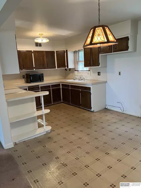 10323 Wright St, Omaha, NE 68124 photo 6