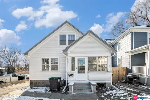 3339 Burt St, Omaha, NE 68131
