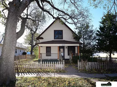 5103 Greenwood St, Lincoln, NE 68504