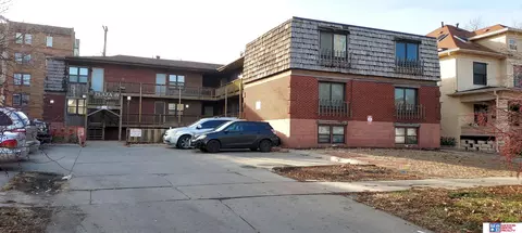 1635 E St, Lincoln, NE 68508