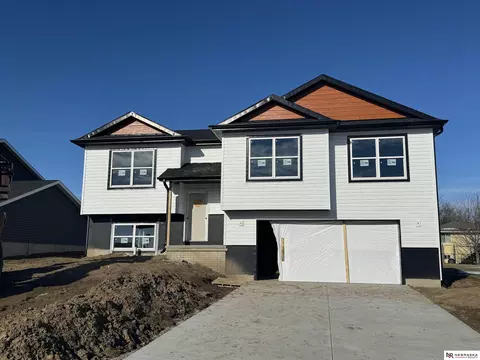 5430 W Gary Gately St, Lincoln, NE 68528