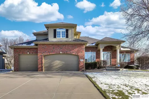 4301 N 193 Cir, Elkhorn, NE 68022