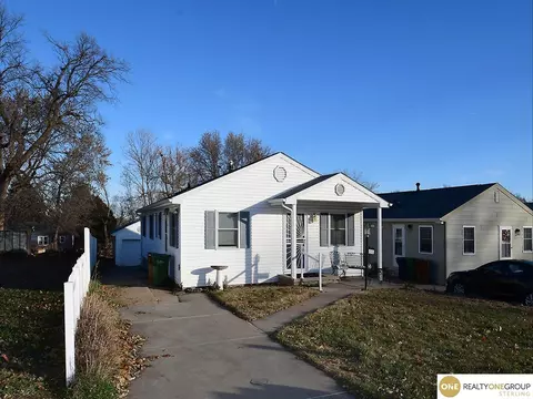 2512 Lillian St, Bellevue, NE 68147