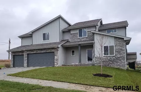 4439 N 190 Ave, Elkhorn, NE 68022