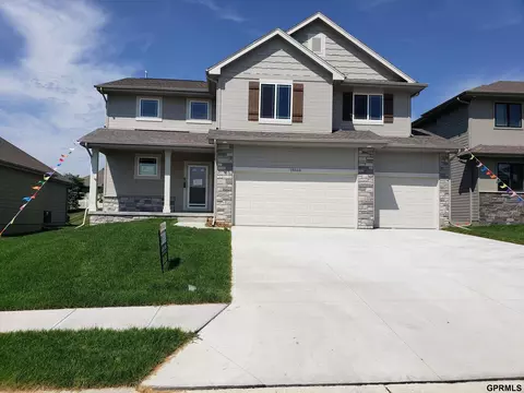 19604 Redwood St, Gretna, NE 68028