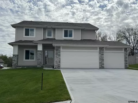 5409 Springview Cir, Papillion, NE 68133
