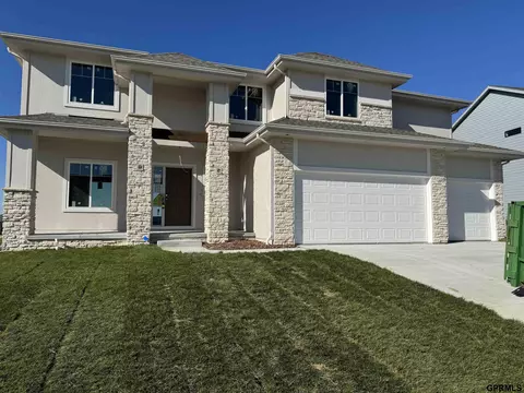 12626 Carpenter St, Omaha, NE 68138