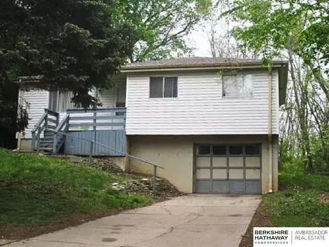 6412 N 49 Ave, Omaha, NE 68104