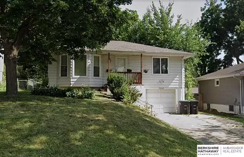 7034 Western Ave, Omaha, NE 68132
