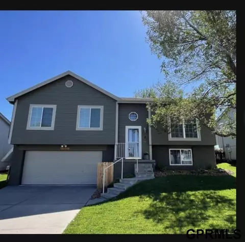 Undisclosed, Omaha, NE 68116