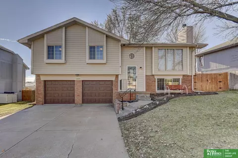 3309 Montreal Dr, Bellevue, NE 68123