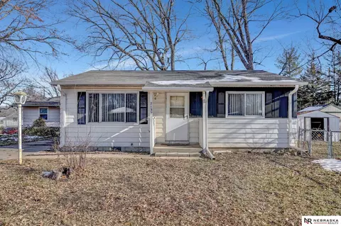 2132 Griffith St, Lincoln, NE 68503
