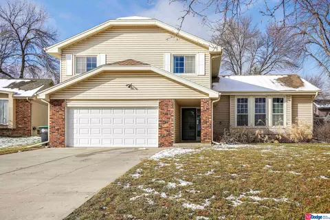 616 N 151 Cir, Omaha, NE 68154