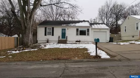 3625 Smith St, Lincoln, NE 68506
