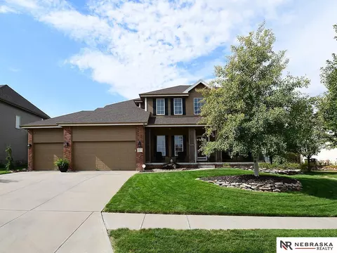 18819 Josephine St, Omaha, NE 68136