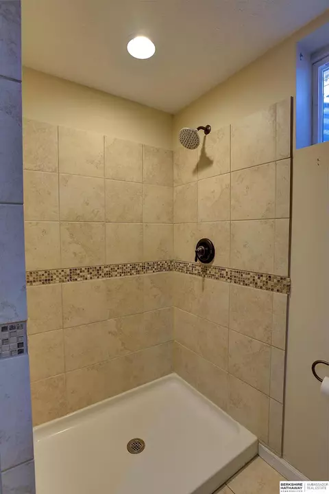 7618 Wright St, Omaha, NE 68124 photo 28