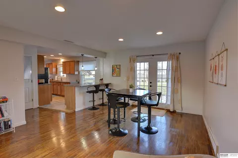 7618 Wright St, Omaha, NE 68124 photo 9