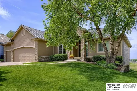 512 S 178 St, Omaha, NE 68118