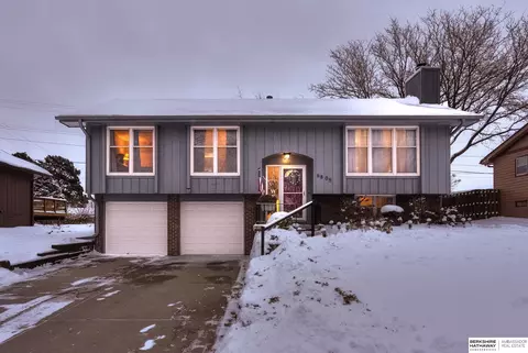 6805 S 81 St, Ralston, NE 68127