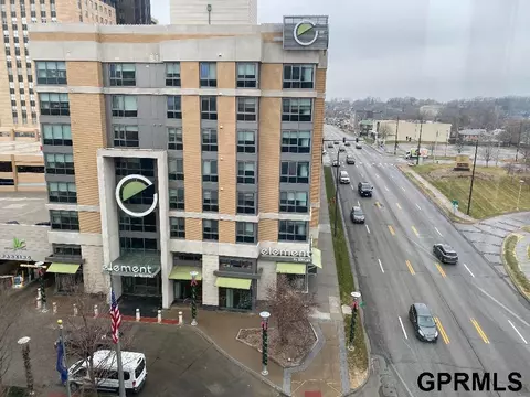 120 S 31st Ave #5711, Omaha, NE 68131
