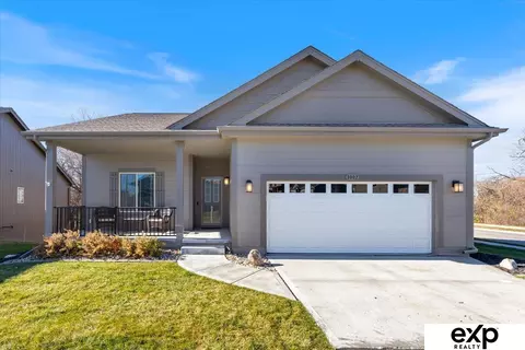 8002 S 190 St, Omaha, NE 68136