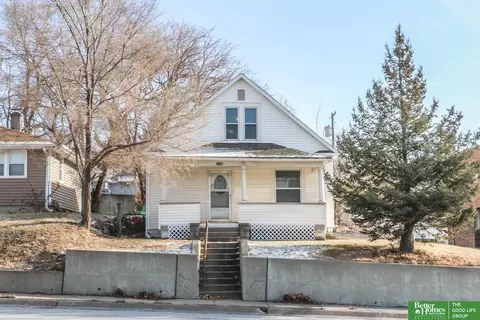 2129 S 42 St, Omaha, NE 68105
