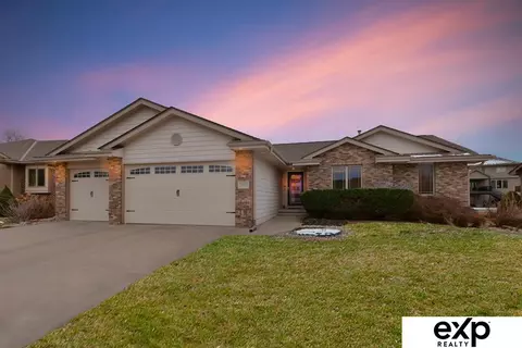 17711 Grenelefe Ave, Omaha, NE 68136