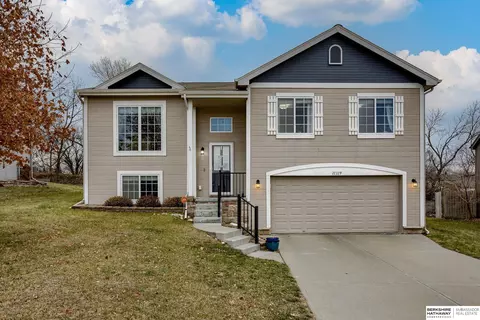 11319 S 210 Ave, Gretna, NE 68028