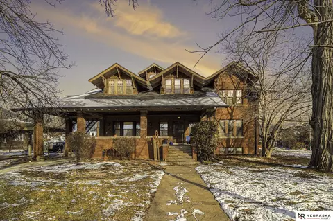 3602 Pacific St, Omaha, NE 68105