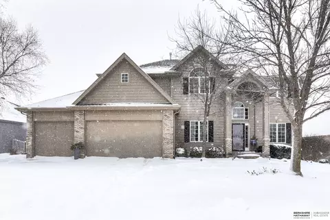 19873 Chicago St, Omaha, NE 68022