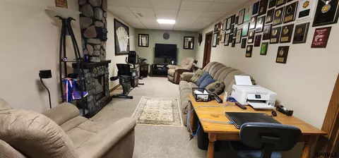 Living - 1000 V County Rd, Lyons, NE 68038 photo 3 of 3