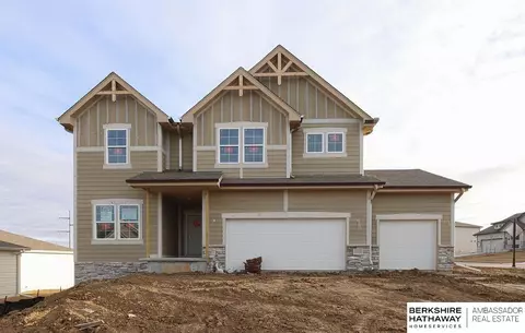 11235 Cove Hollow Dr, Papillion, NE 68046