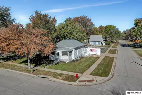 4242 Saint Paul Ave, Lincoln, NE 68504