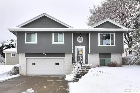 5716 Hascall St, Omaha, NE 68106