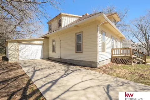 180 W 6th St, Nelson, NE 68961