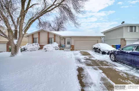 2206 Brighton Dr, Bellevue, NE 68123