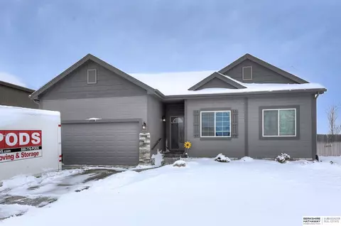 13710 S 42nd Ave, Bellevue, NE 68123
