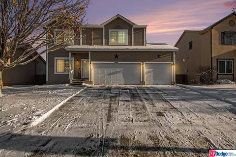 6203 N 146 St, Omaha, NE 68116