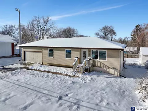 17835 N 2nd St, Davey, NE 68336