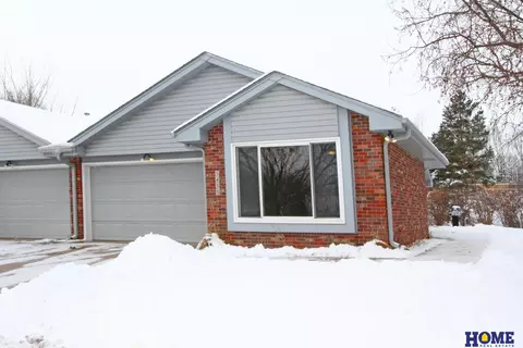 5435 Thies Cove Dr, Lincoln, NE 68516